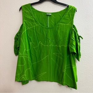 Lauwae Lauwa’e Cold Shoulder Flowy Hawaiian Aloha Top